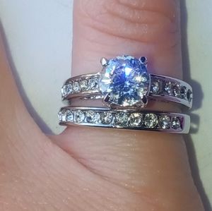 New 2pcs Engagement Ring Set Size 6